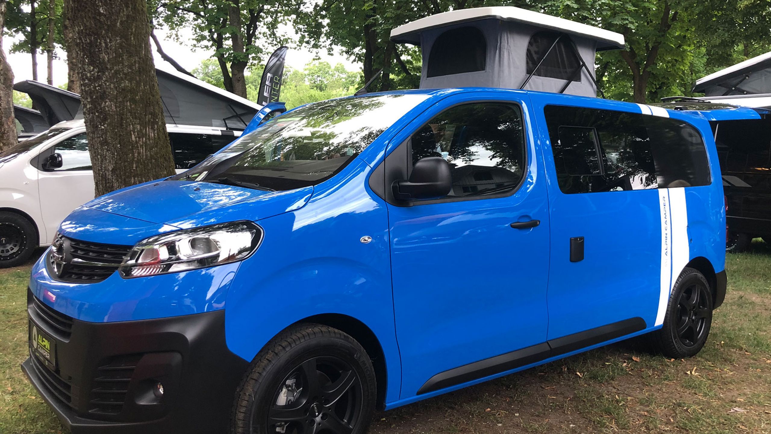 Alpin Camper auf Opel Vivaro Basis