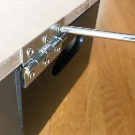 Alle Papiermodell-Teile ausschneiden